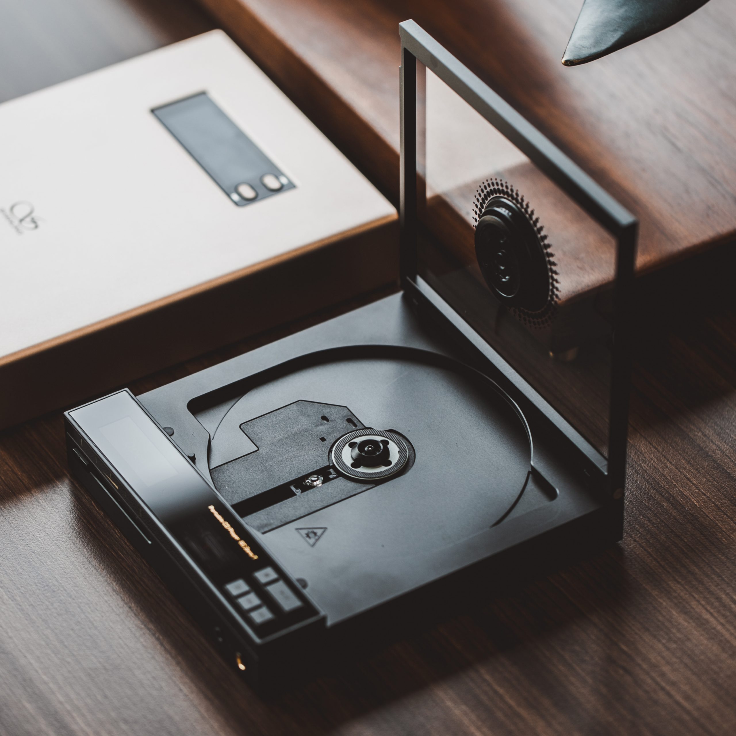 Shanling EC Zero T Portable CD Player with Tube Output - Image 6
