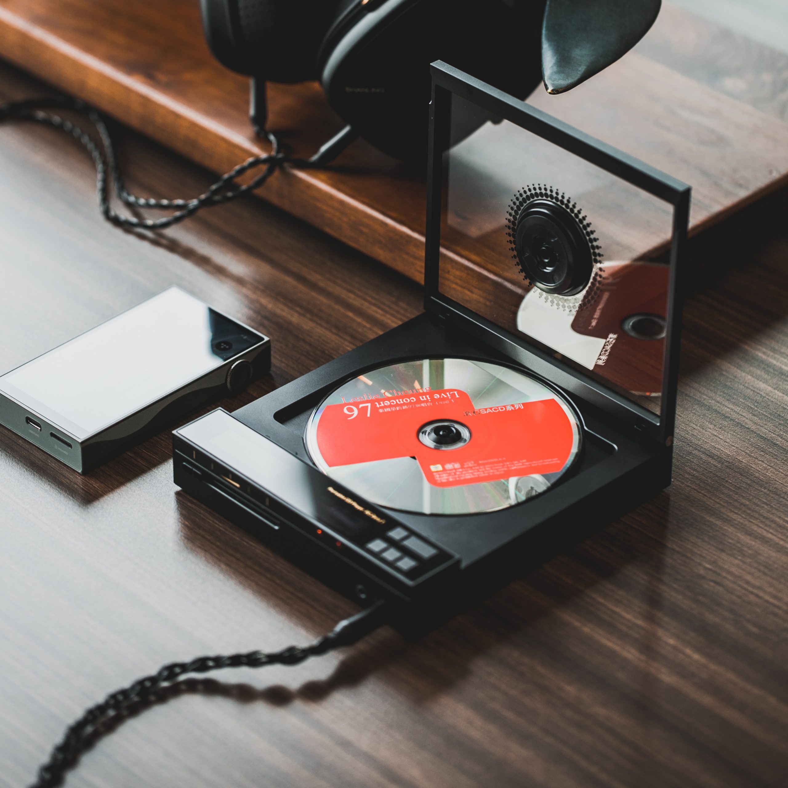 Shanling EC Zero T Portable CD Player with Tube Output - Image 9